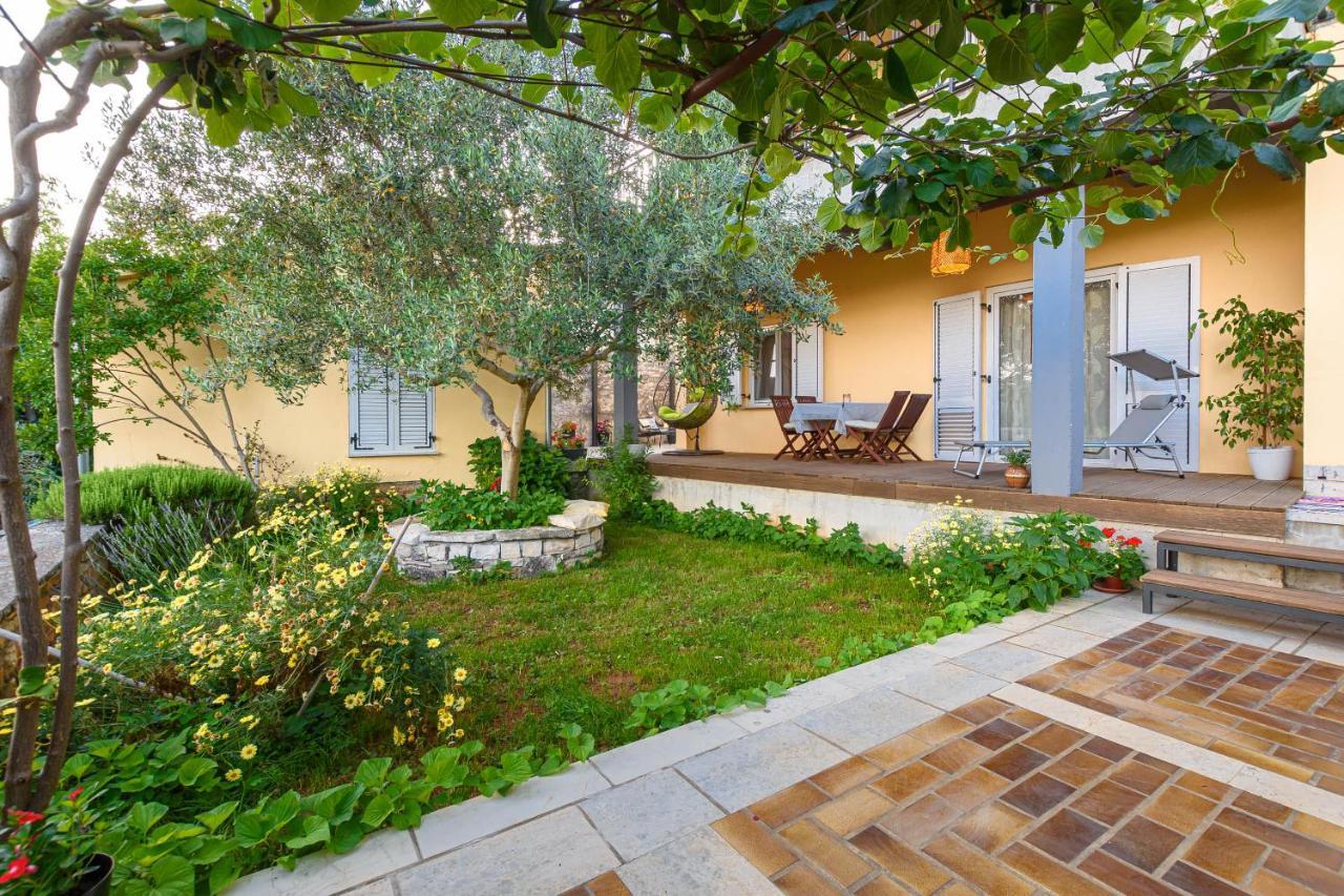 Macan, Beautiful Oasis Apartment